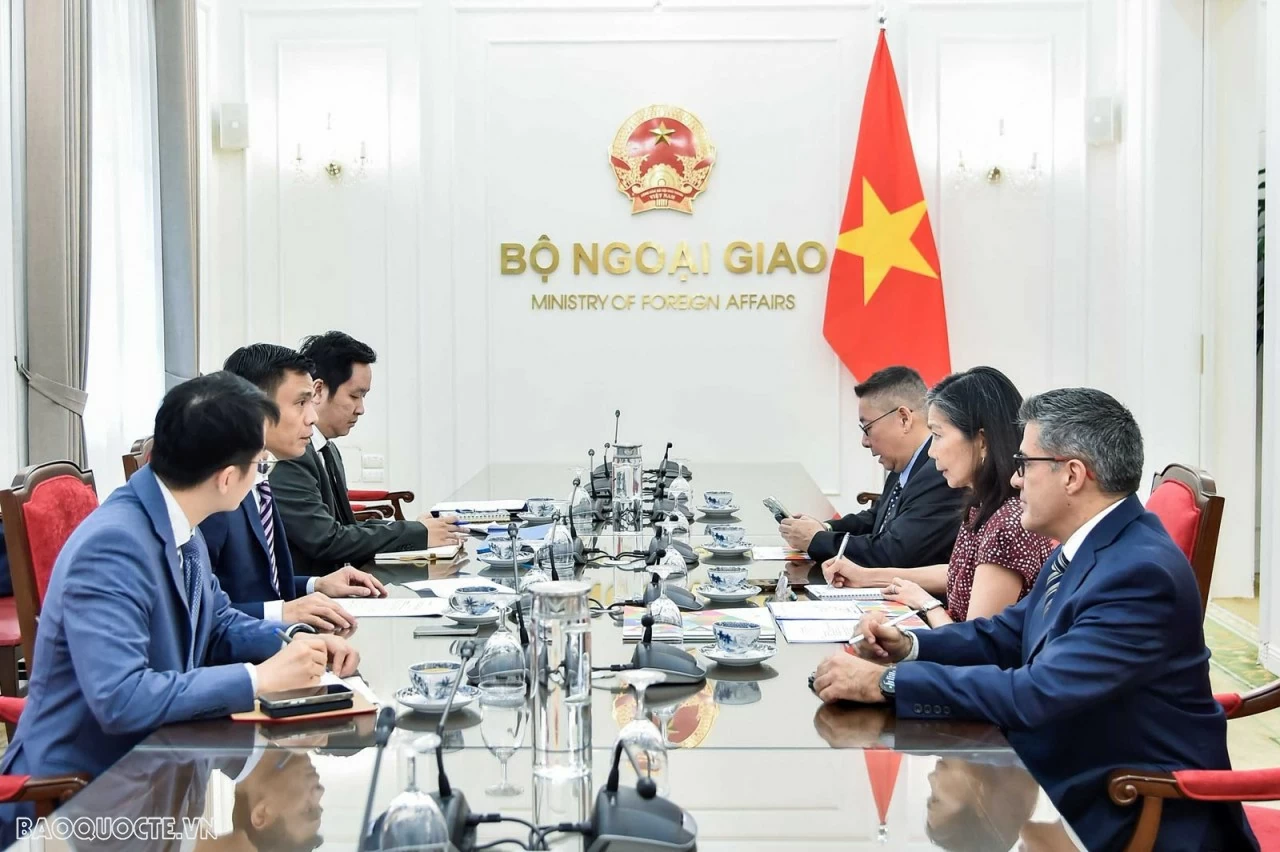 Deputy Minister Dang Hoang Giang receives UN Resident Coordinator in Vietnam