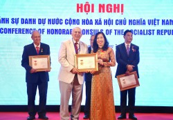 Conference of Vietnam's Honorary Consuls: Come to Vietnam and witness a rapidly transforming economy