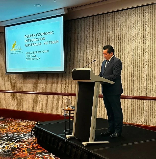 Consul General Pham Hai Anh addresses the Vietnam Business Forum 2026 in Perth