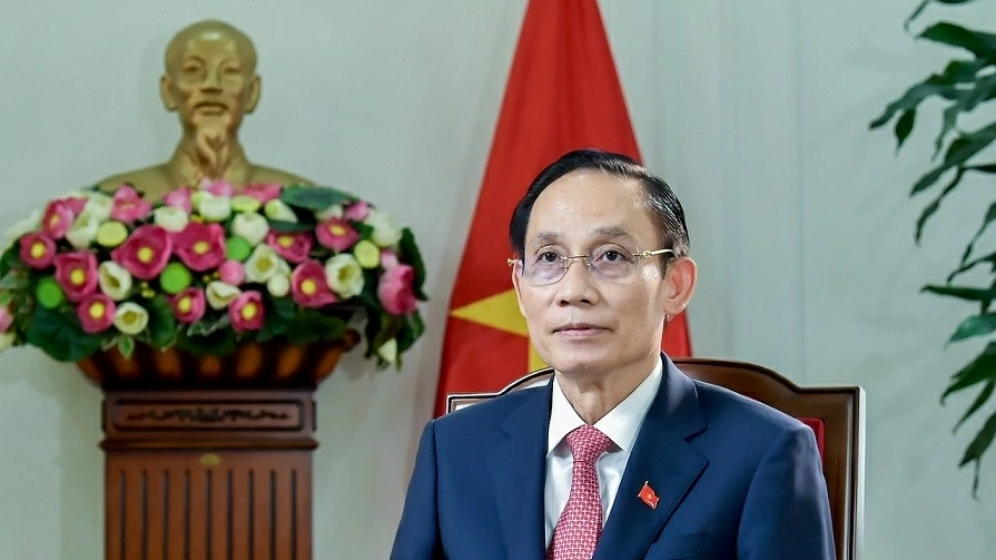 General Secretary, President To Lam's visits to Russia and France achieve comprehensive, substantive results: Foreign Minister Le Hoai Trung