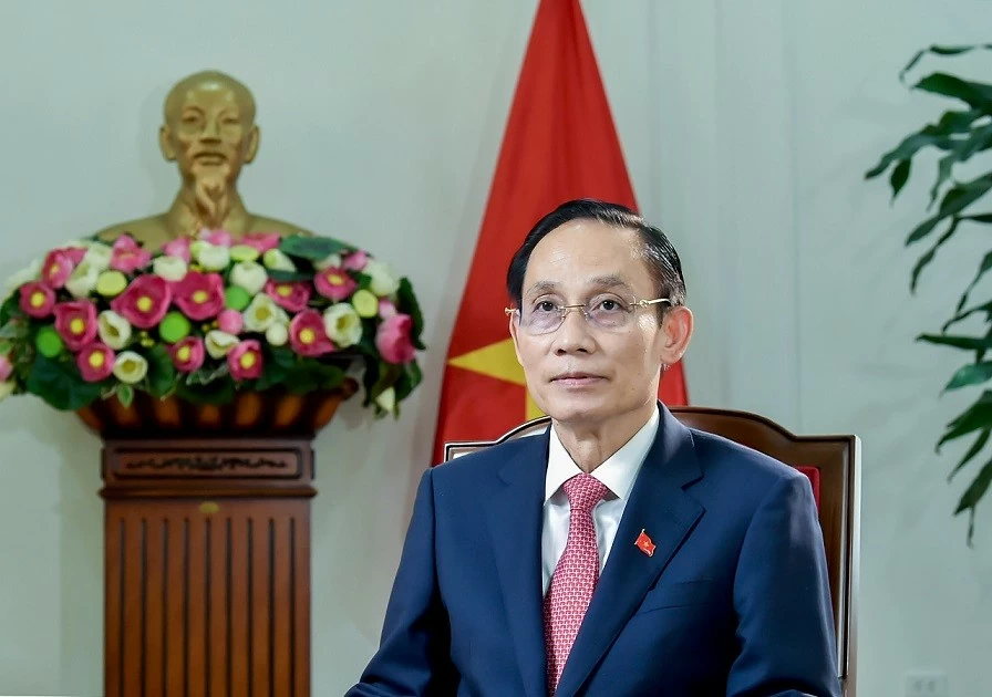 FM Le Hoai Trung: Advancing Vietnam-Singapore comprehensive strategic partnership in a more substantive and effective manner