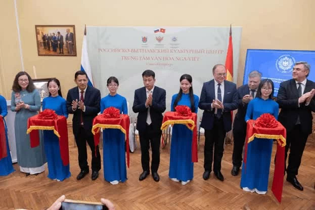 Vietnam Education Publishing House promotes international cooperation to bring Vietnamese knowledge to the World