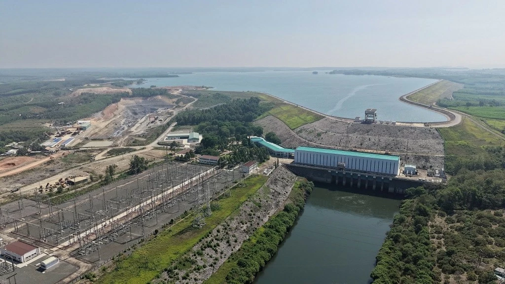 EVN accelerates projects under adjusted Power Plan VIII: A catalyst for a sustainable economy