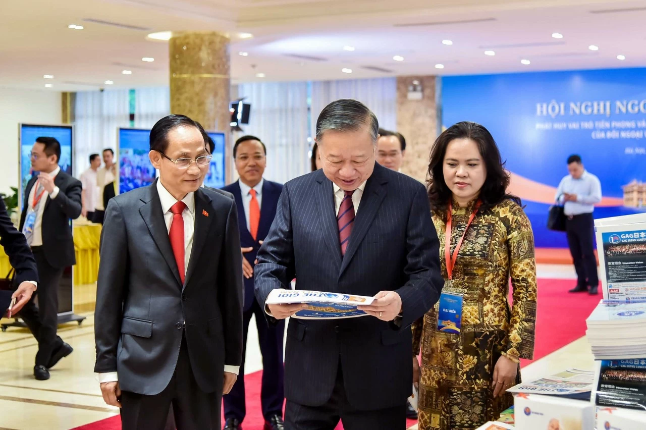 [Live] General Secretary, President To Lam attends opening session of the 33rd Diplomatic Conference—the first diplomatic gathering of the new era