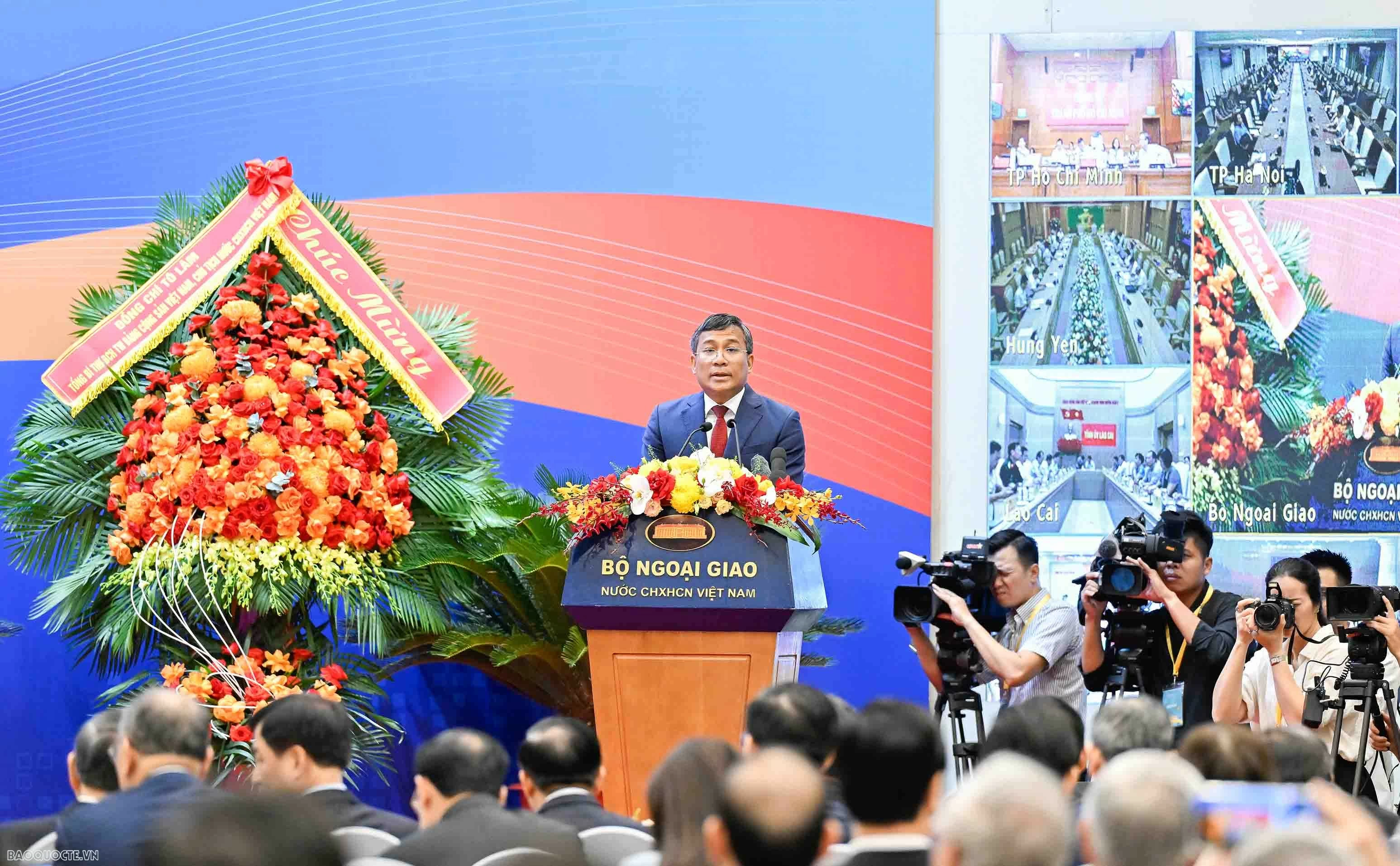Photo Gallery: Opening ceremony of the 33rd Diplomatic Conference