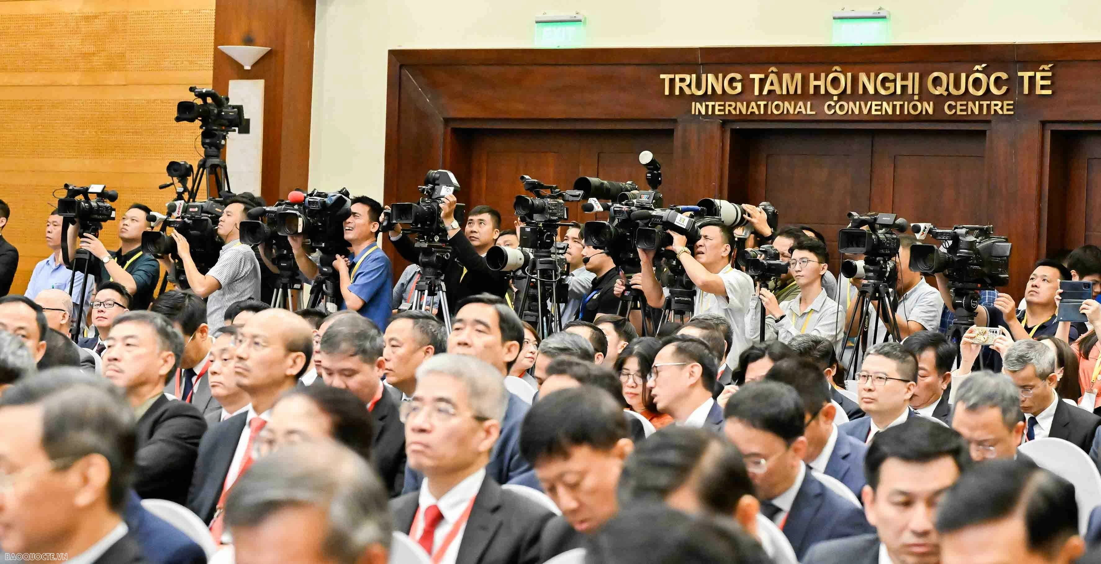 Photo Gallery: Opening ceremony of the 33rd Diplomatic Conference