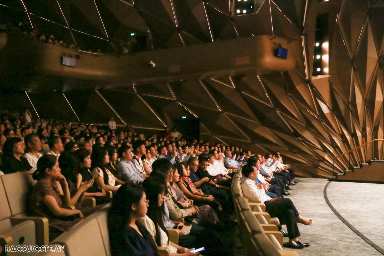Concert 'Giai dieu To quoc' co-organized by Ministries of Public Security, National Defence, Foreign Affairs