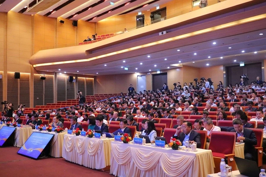 33rd Diplomatic Conference: Vietnamese Missions abroad as 'strategic sensors' and reliable 'outposts' on the diplomatic front in the new era