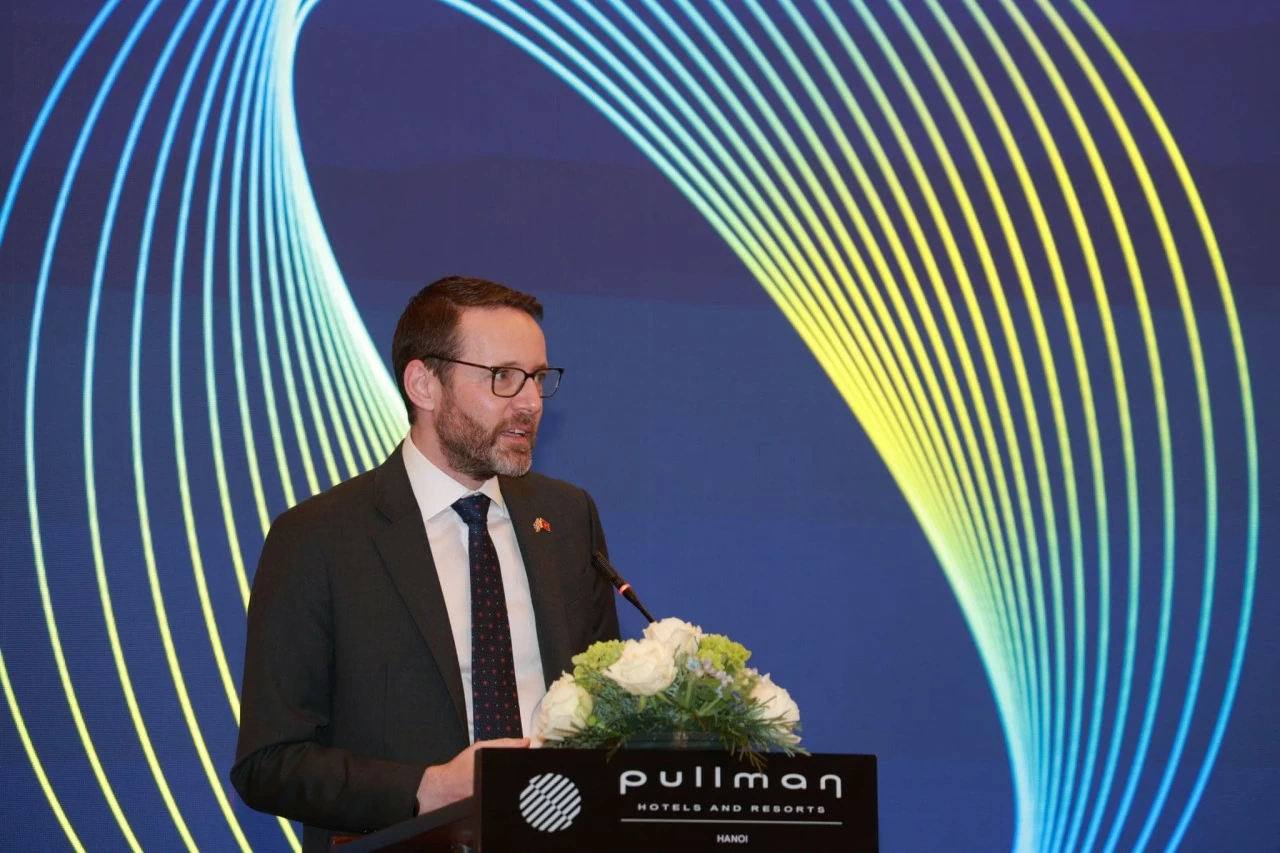 Vietnam Education Publishing House and Oxford University Press expand educational ecosystem, bringing international testing closer to learners