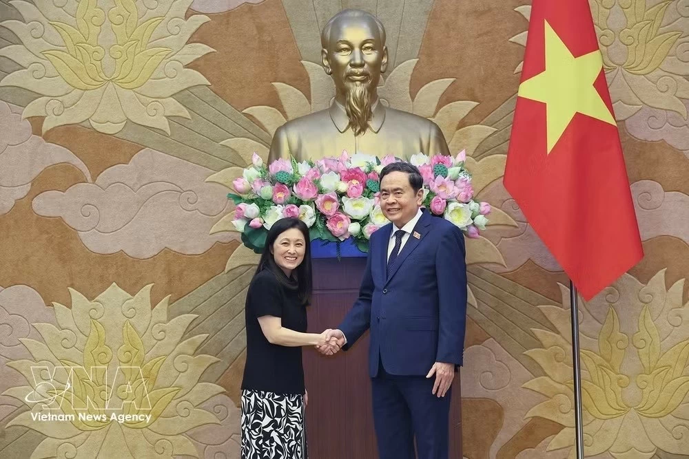 NA Chairman Tran Thanh Man receives new U.S. Ambassador, calls for stronger parliamentary ties