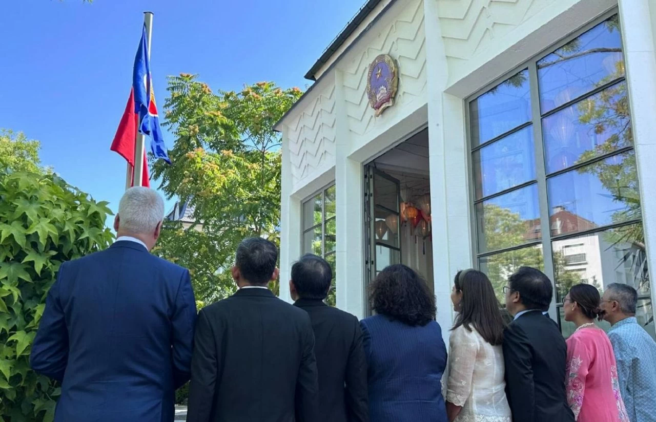 Solemn ASEAN flag raising ceremony in Frankfurt am Main Solemn ASEAN flag raising ceremony in Frankfurt am Main