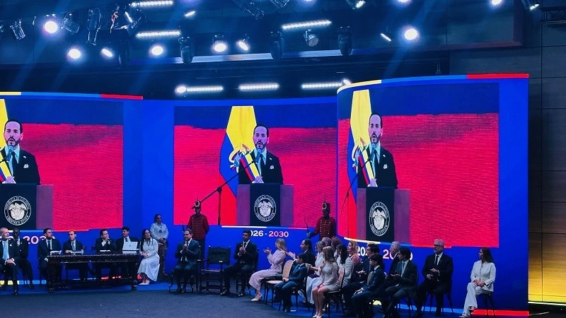 Special Envoy of the President attends inauguration of Colombian President