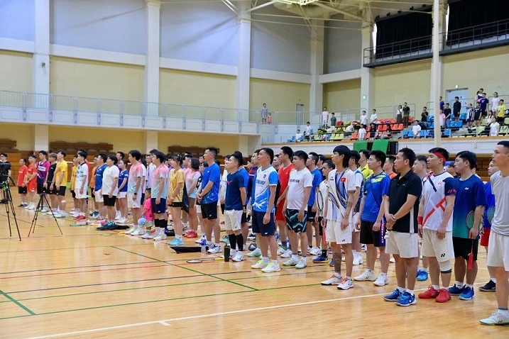 Badminton playground strengthens the Vietnamese community in Japan