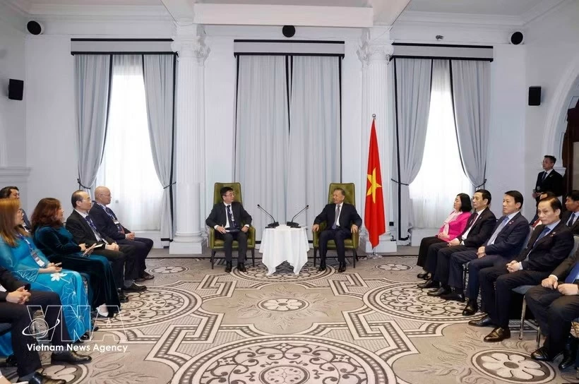 General Secretary, President To Lam receives Vietnamese intellectuals, scientists in Australia