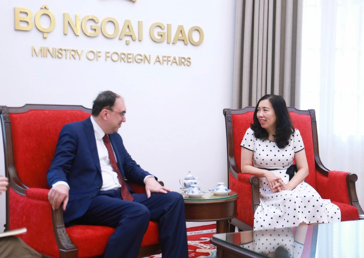 Deputy Foreign Minister Le Thi Thu Hang receives Armenian Ambassador, promotes cooperation in various fields Deputy Foreign Minister Le Thi Thu Hang receives Armenian Ambassador, promotes cooperation in various fields