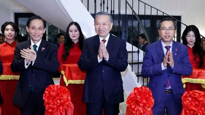Party General Secretary, President To Lam attends inauguration of Vietnam House, meets Vietnamese community in Australia