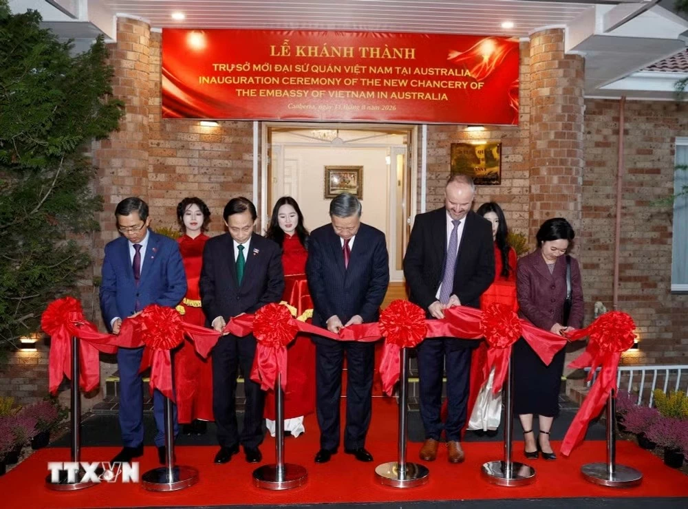 Party General Secretary, President To Lam attends inauguration of Vietnam House, meets Vietnamese community in Australia