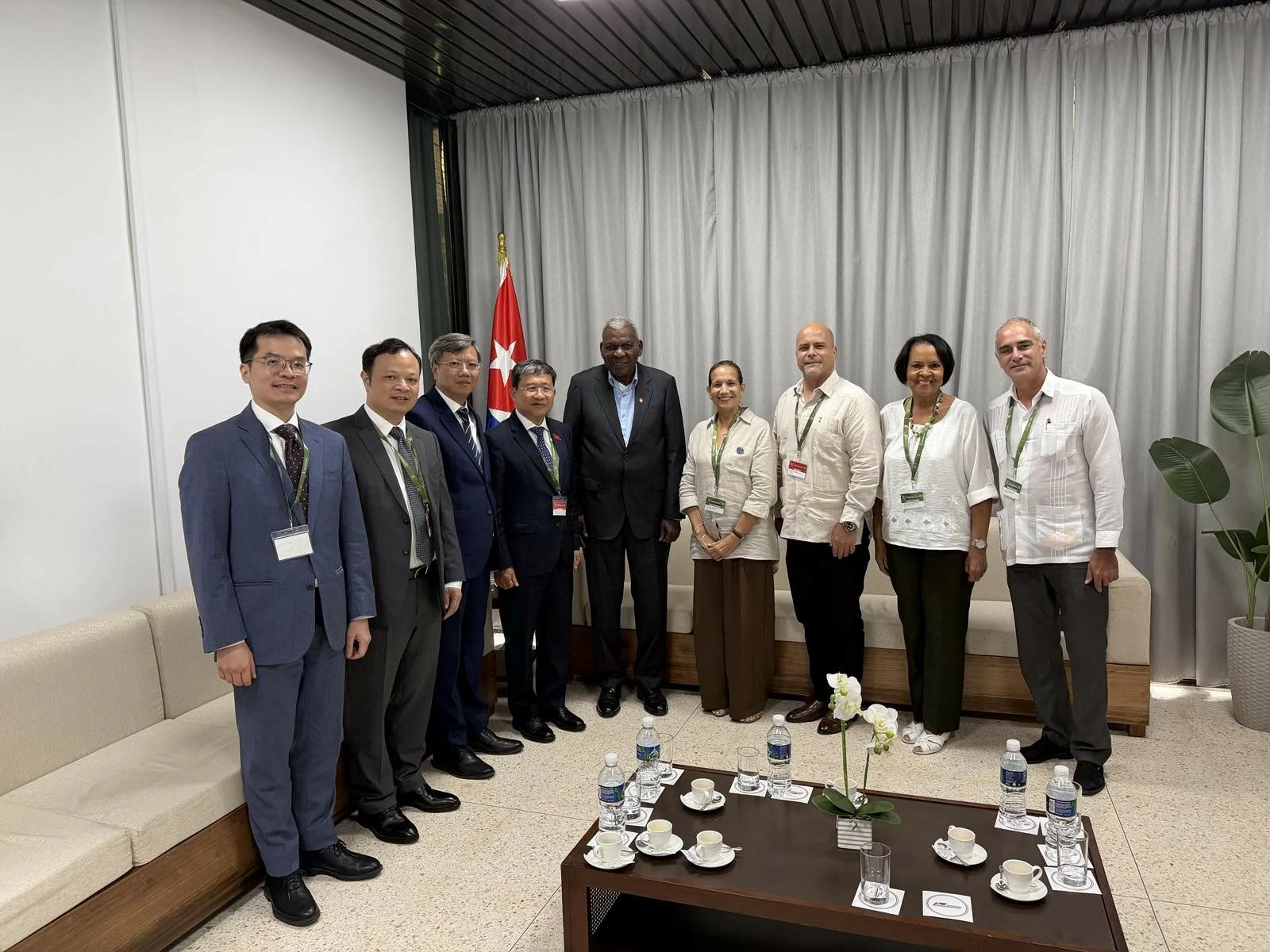 Vietnamese delegation attends international communist, workers’ parties meeting in Cuba