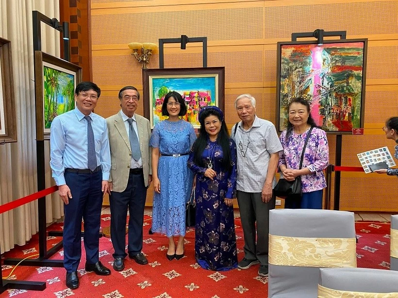 Exhibition and auction of artworks ‘VENUS’: Contemporary art exhibition fosters friendship and compassion