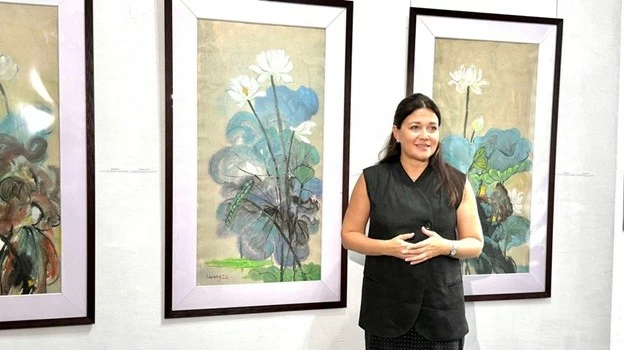 'Colours of Vietnam' Exhibition of Do Paper Artworks opens in Vladivostok