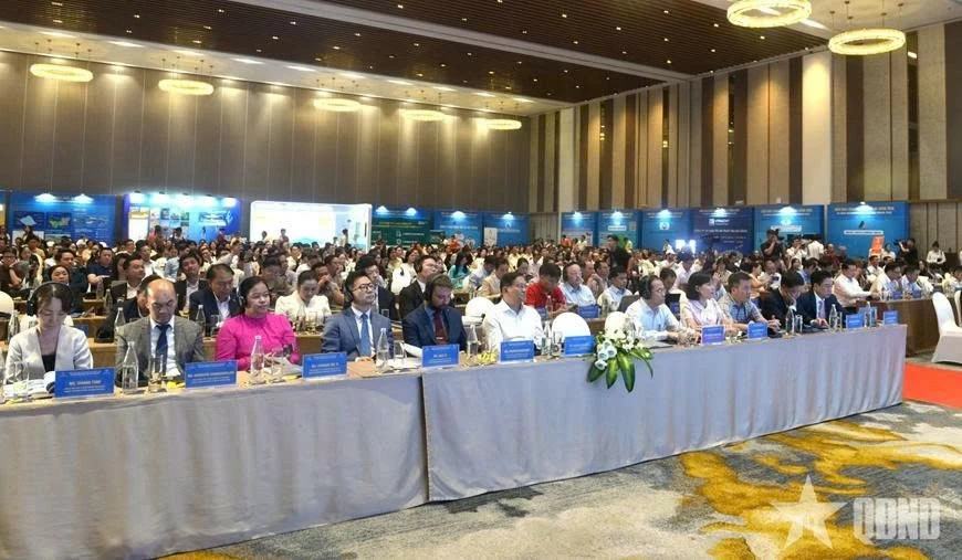 Vietnamese Consul General in Savannakhet attends the opening of EWEC Fair and Da Nang International Logistics Forum 2026