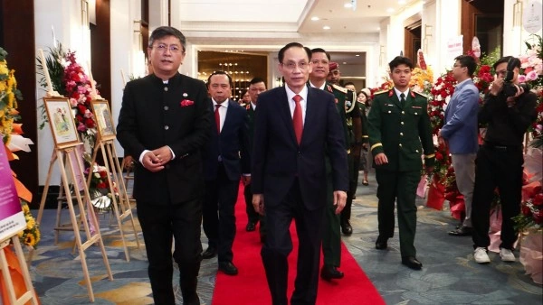 Foreign Minister Le Hoai Trung attends reception marking India’s 80th Independence Day