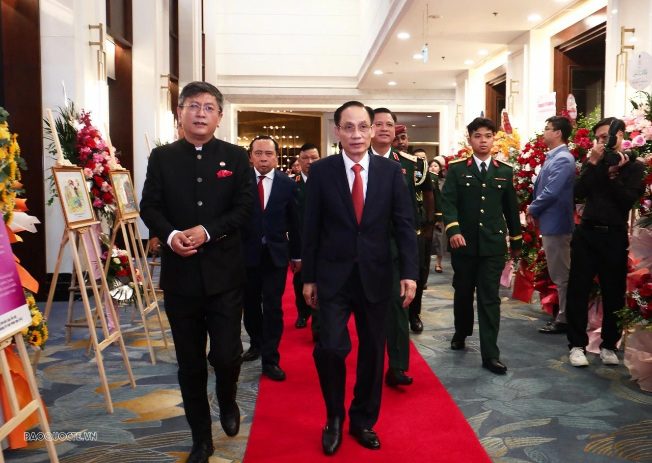 Foreign Minister Le Hoai Trung attends reception marking India’s 80th Independence Day Foreign Minister Le Hoai Trung attends reception marking India’s 80th Independence Day
