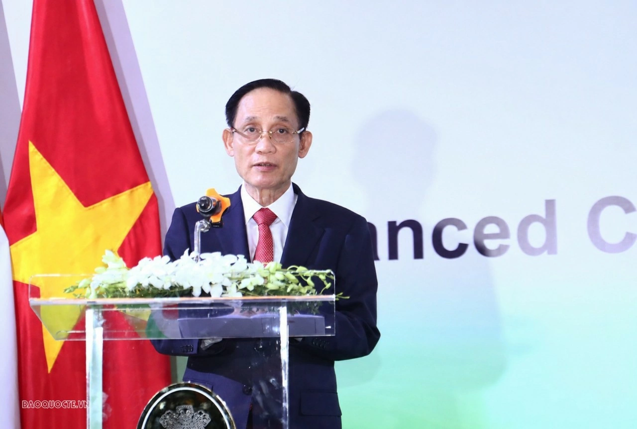 Foreign Minister Le Hoai Trung attends reception marking India’s 80th Independence Day Foreign Minister Le Hoai Trung attends reception marking India’s 80th Independence Day