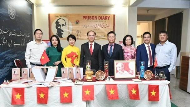 Vietnamese Representative Missions create Vietnamese cultural spaces abroad