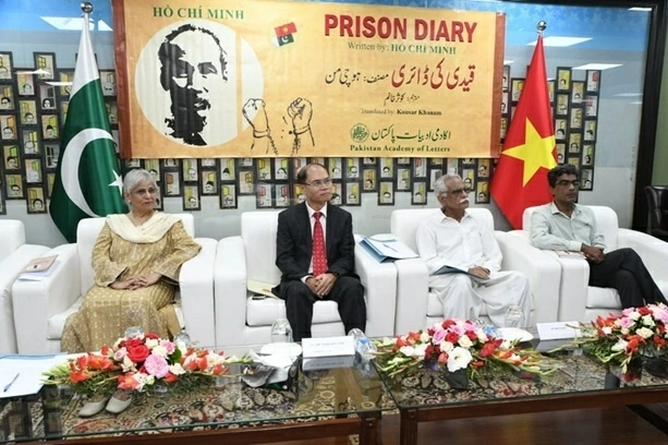 Poetry collection 'Prison Diary' by President Ho Chi Minh first time translated into Urdu language in Pakistan