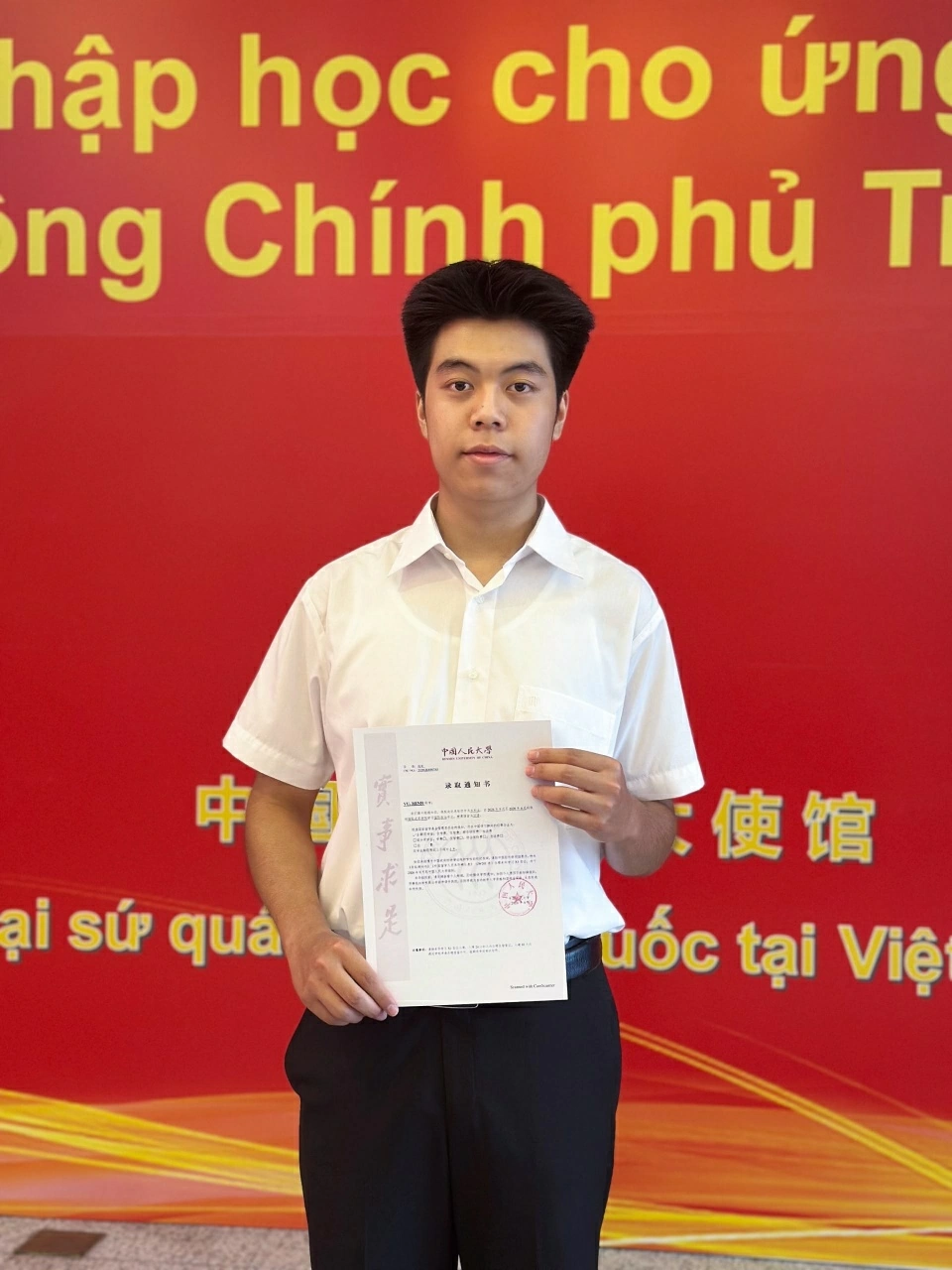 Sowing seeds of knowledge, nurturing the future of Vietnam-China relations
