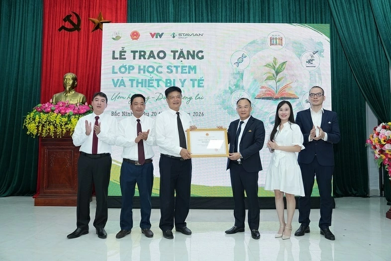 Tập đoàn Stavian triển khai Dự án Stavian Group launches the CSR project 'Nurturing hope – Building the future', donates STEM classroom and medical equipment in Bac Ninh province