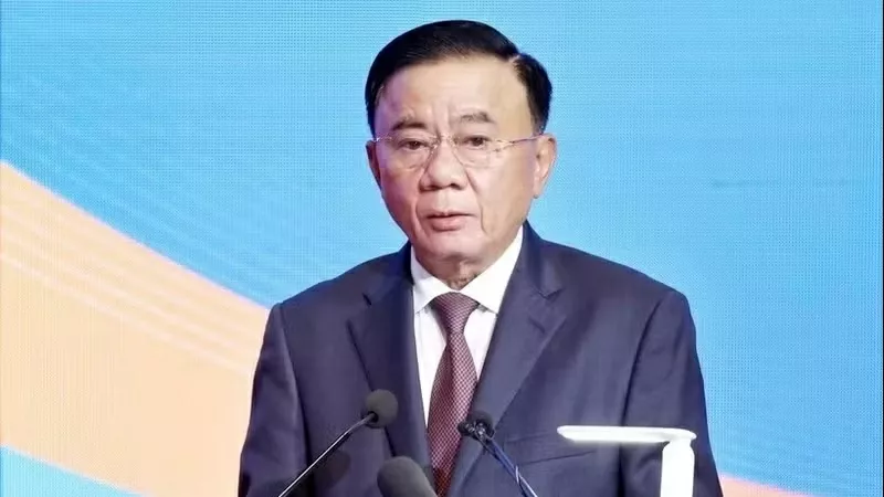Standing Member of the Secretariat Tran Cam Tu to pay official visit to Singapore