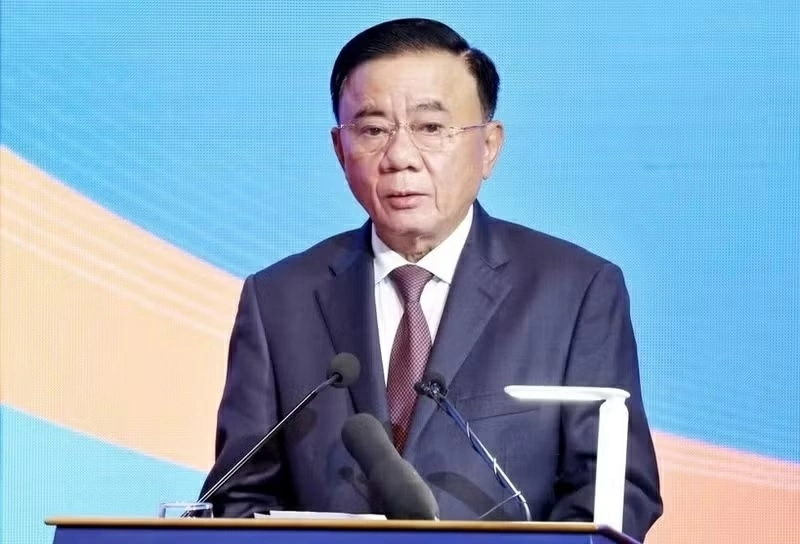 Standing Member of the Party Central Committee Secretariat Tran Cam Tu to pay official visit to Singapore