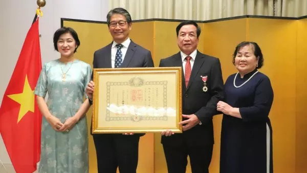 Dr. Nghiem Viet Huong receives Order of the Rising Sun, marking a journey of fostering Vietnam-Japan friendship