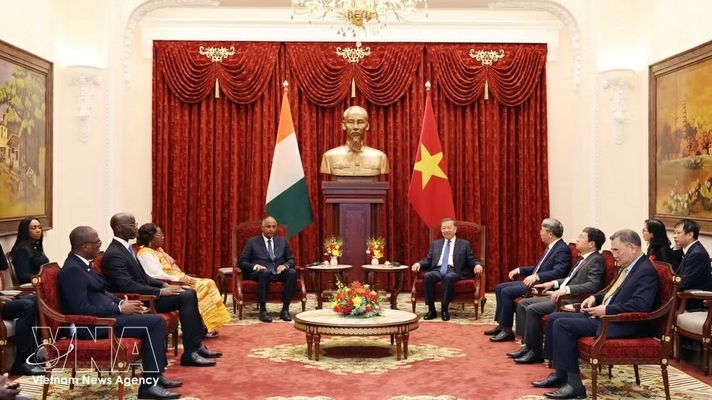 Party General Secretary, President To Lam welcomes NA President of Côte d’Ivoire Patrick Achi in Hanoi