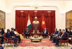 Party General Secretary, President To Lam welcomes NA President of Côte d’Ivoire Patrick Achi in Hanoi
