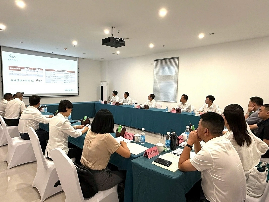 Consul General Bui Nguyen Long visited Yuxi District, Chongqing (China)