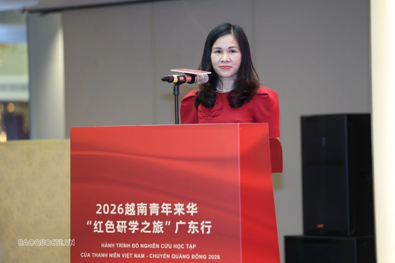 Vietnamese youth follow the Revolutionary footsteps of President Ho Chi Minh in Guangdong (China)