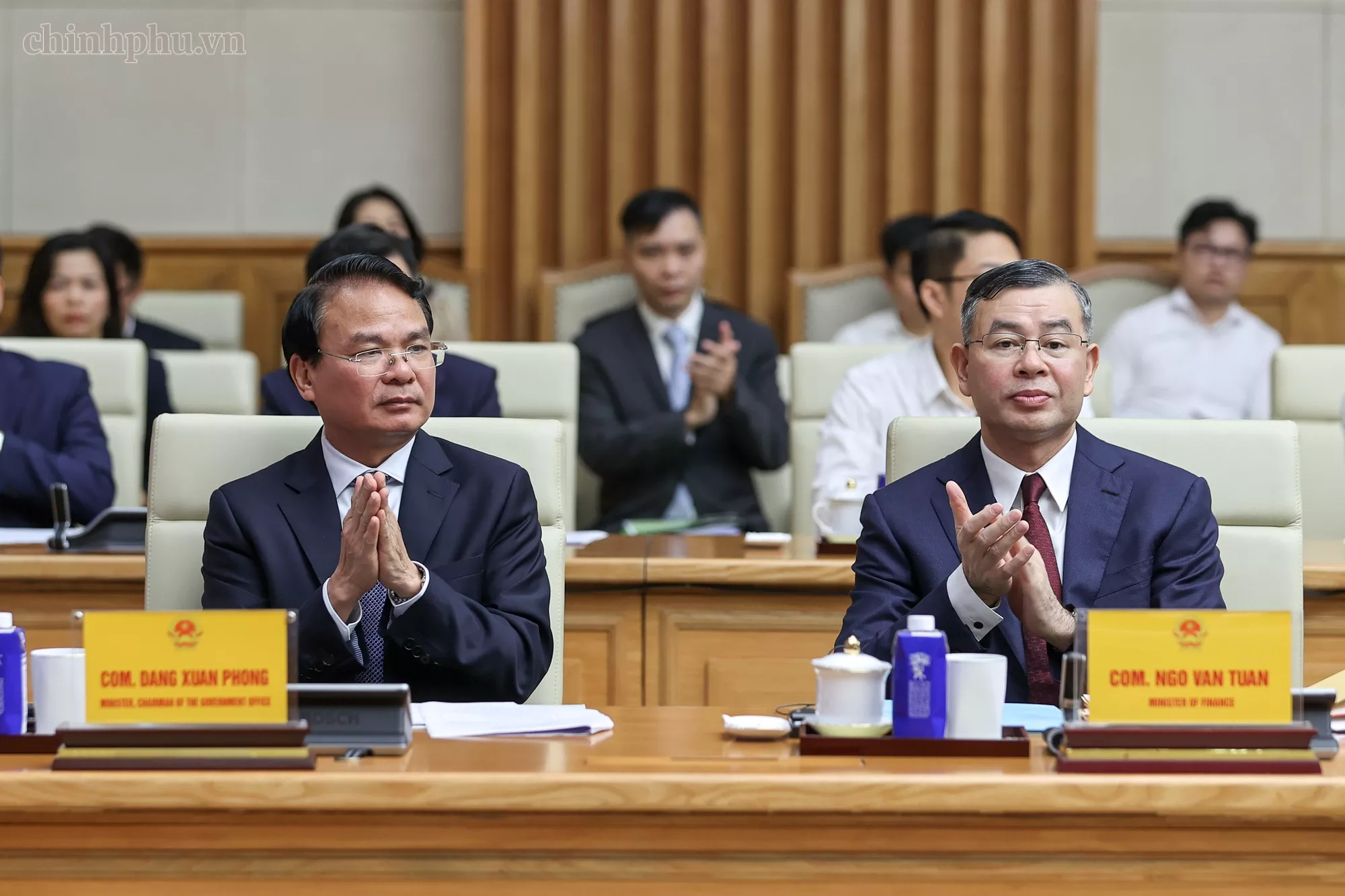 Prime Minister Le Minh Hung urges Chinese firms to increase investment with higher quality, advanced technologies