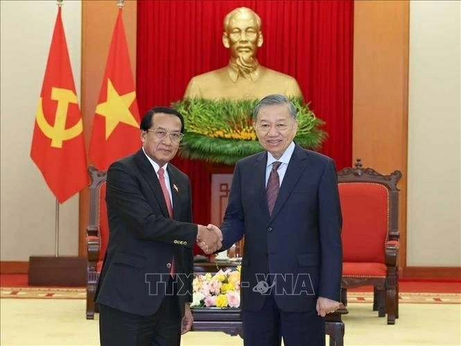 General Secretary, President To Lam: Vietnam gives highest priority to strengthening relations with Laos