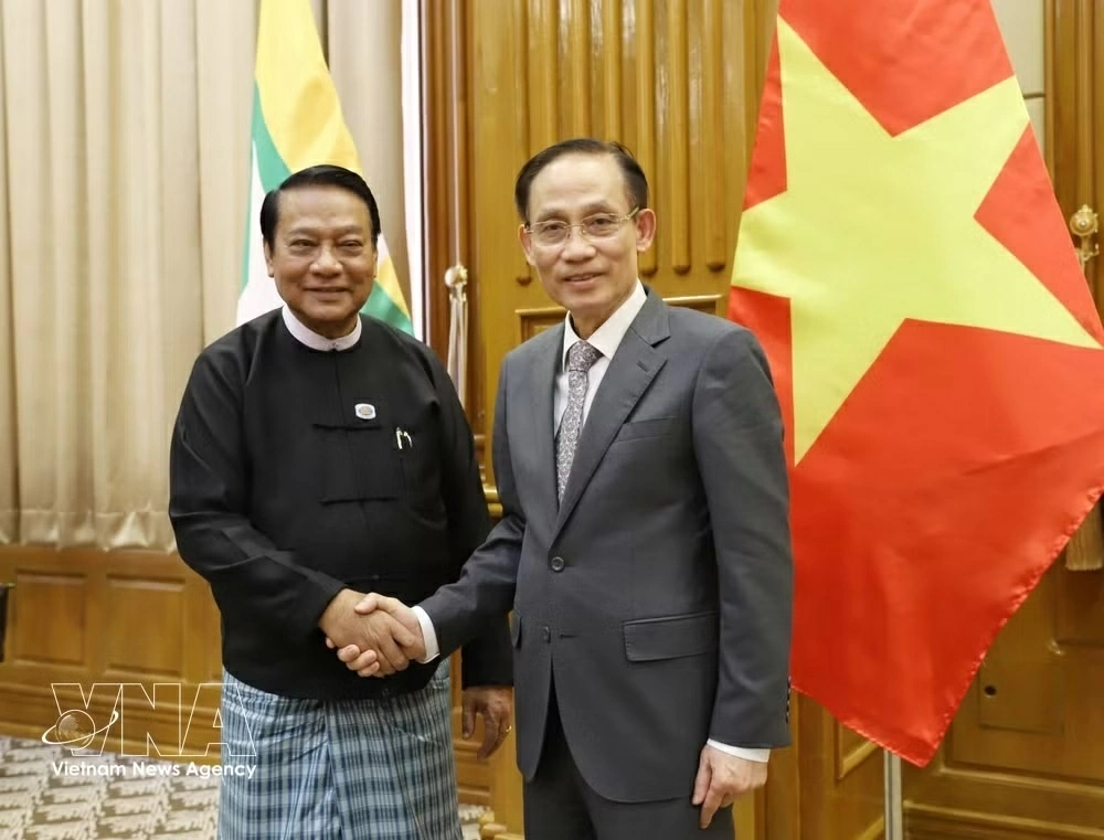 Vietnam, Myanmar seek breakthroughs in economic cooperation: FM Le Hoai Trung