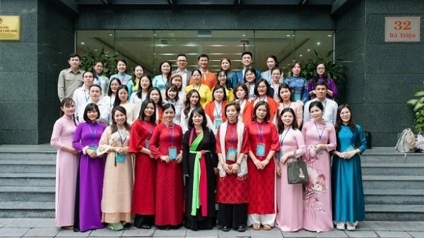 Closing ceremony of the Vietnamese teaching methodology training course for overseas Vietnamese teachers