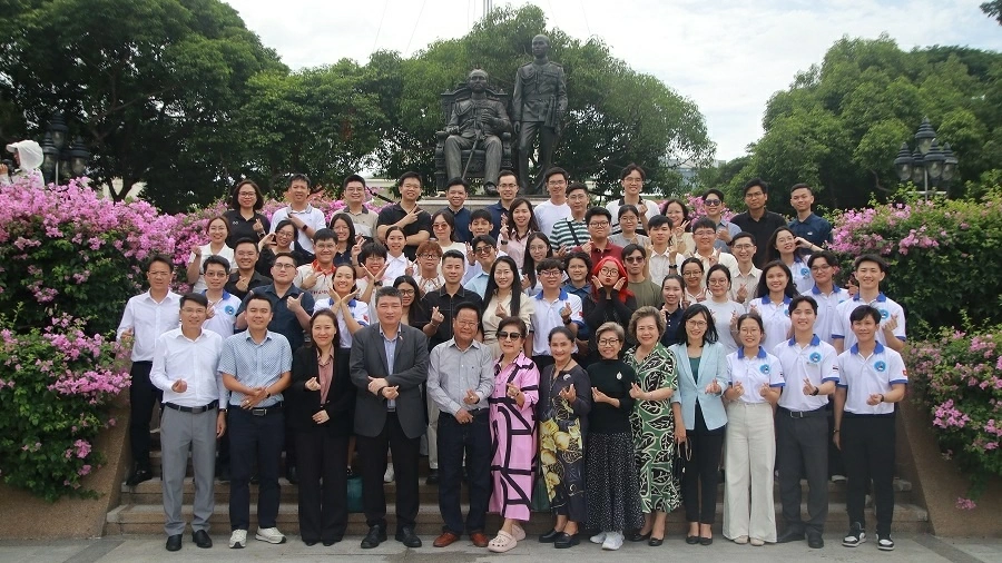Vietnamese students in Thailand aim for a new journey