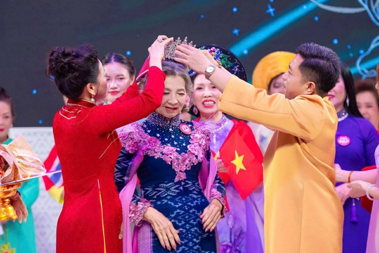 Vietnamese Ao Dai builds cultural bridges to millions of hearts Vietnamese Ao Dai builds cultural bridges to millions of hearts