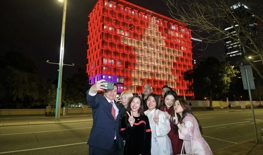 Vietnamese National Flag lights up Perth Town Hall, marking 81 years of National Day