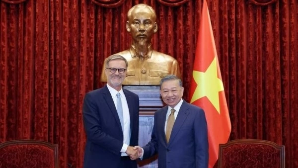 General Secretary, President To Lam receives outgoing French Ambassador