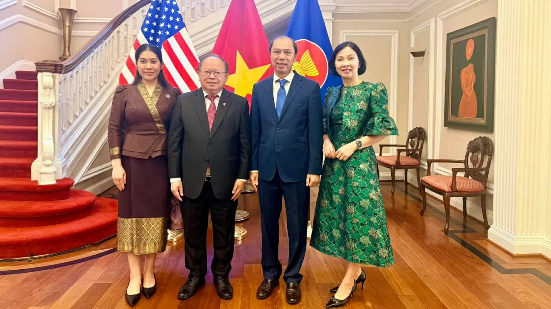 Lao Embassy congratulates Vietnam on National Day, highlights Vietnam-Laos special solidarity in Washington, D.C.