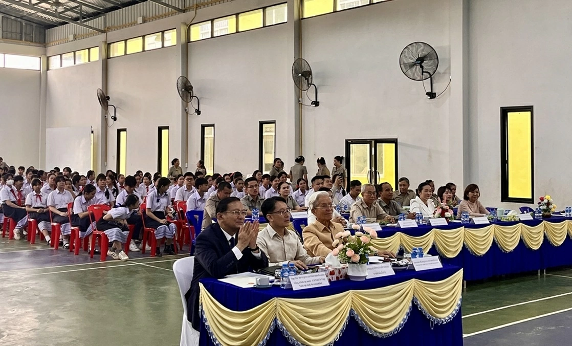 Vietnamese Consul General in Savannakhet attends Opening Ceremony of 2026–2027 Academic Year at Laos-Vietnam Friendship School