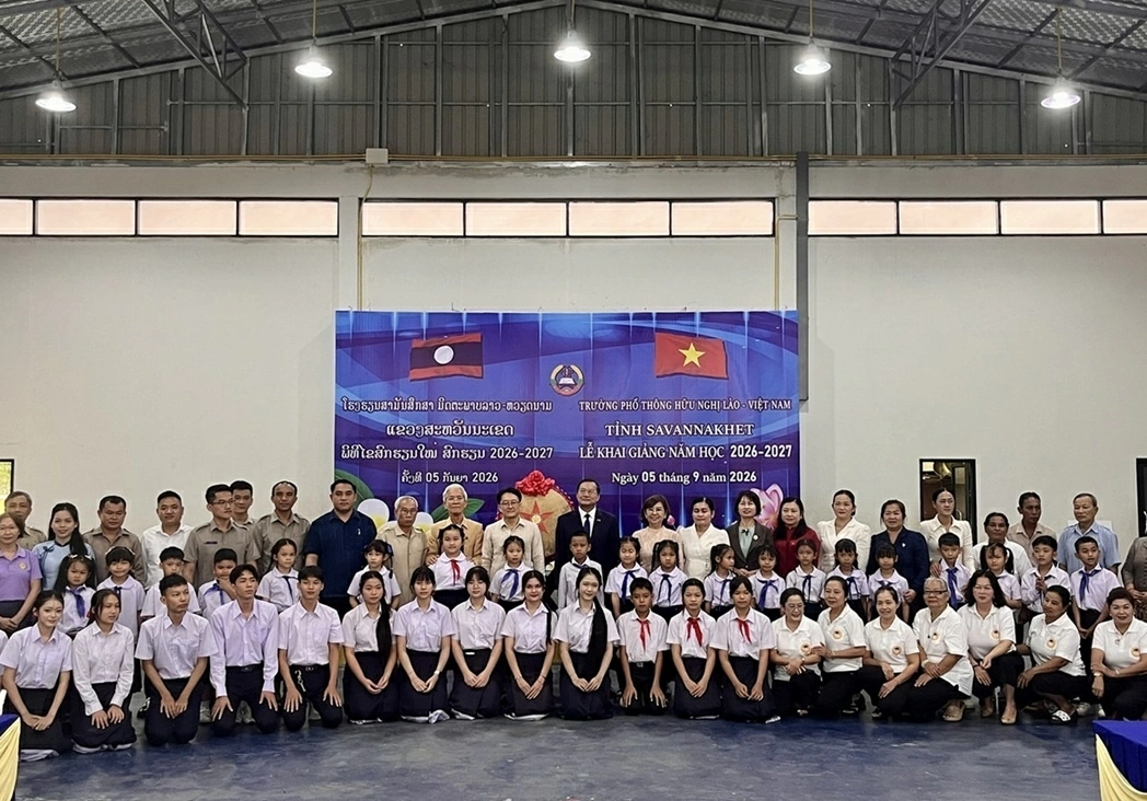 Vietnamese Consul General in Savannakhet attends Opening Ceremony of 2026–2027 Academic Year at Laos-Vietnam Friendship School